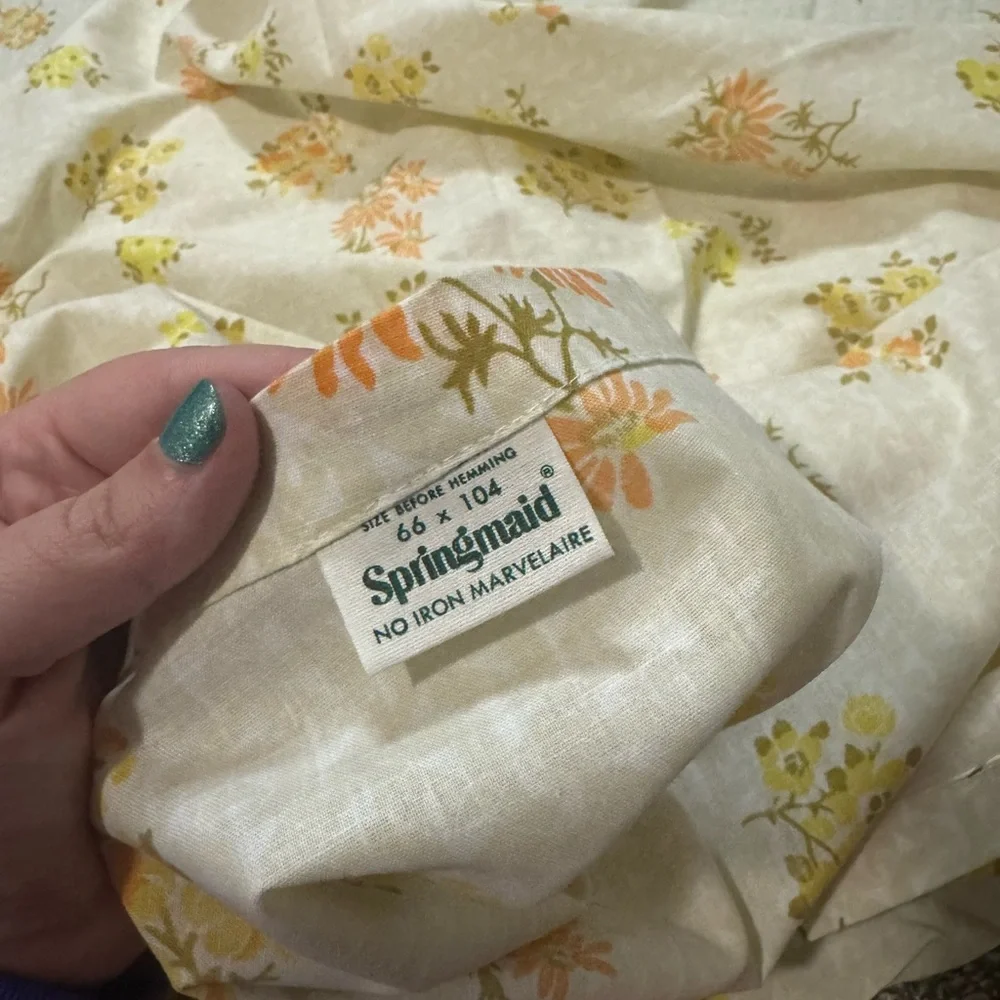 Springmaid Marvelaire Vintage Standard Top Sheet Daisy Factory Folds